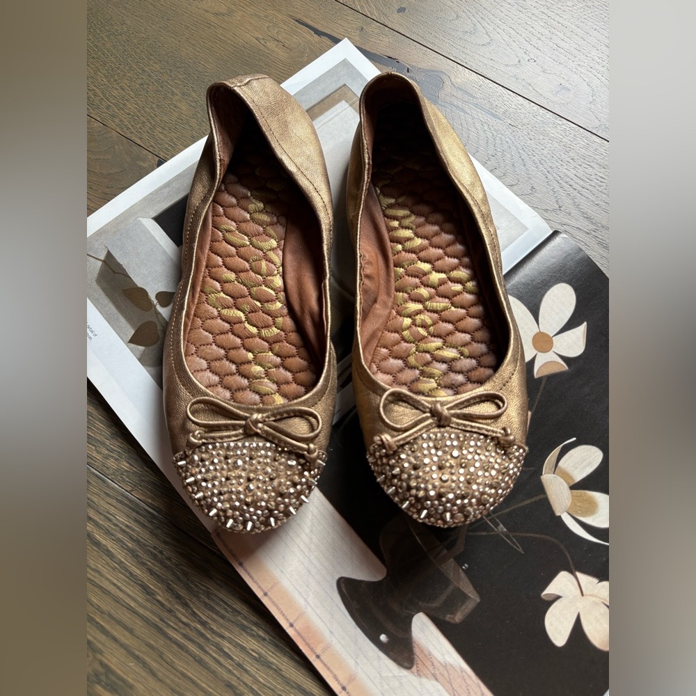 Sam Edelman Beatrix Stud/Spike Toe Ballet Flats In Gold Size 8.5 M